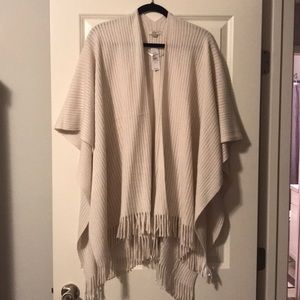 Loft Poncho
